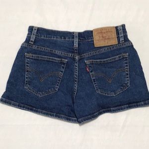 LEVI’S VINTAGE HIGH WAIST JEAN SHORTS